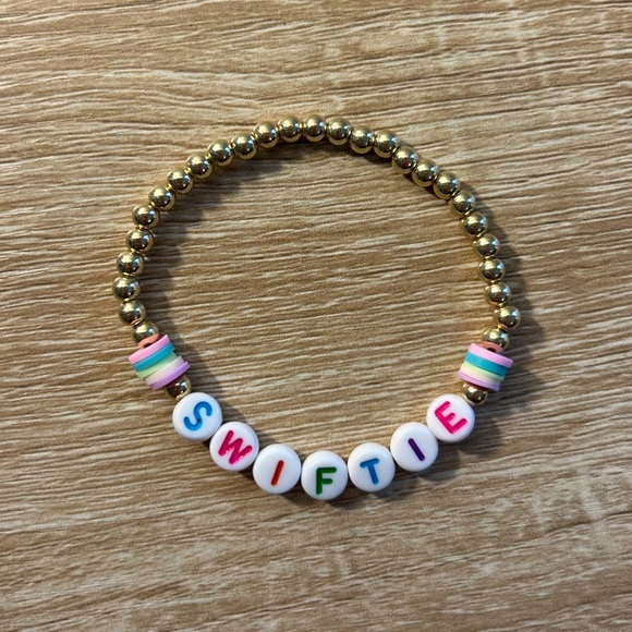 Swiftie taylor swift beaded concert friendship bracelet - Picture 1 of 1